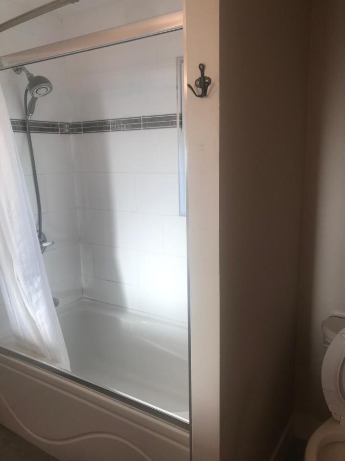Large Suite With Separate Bathroom Richmond Exterior foto